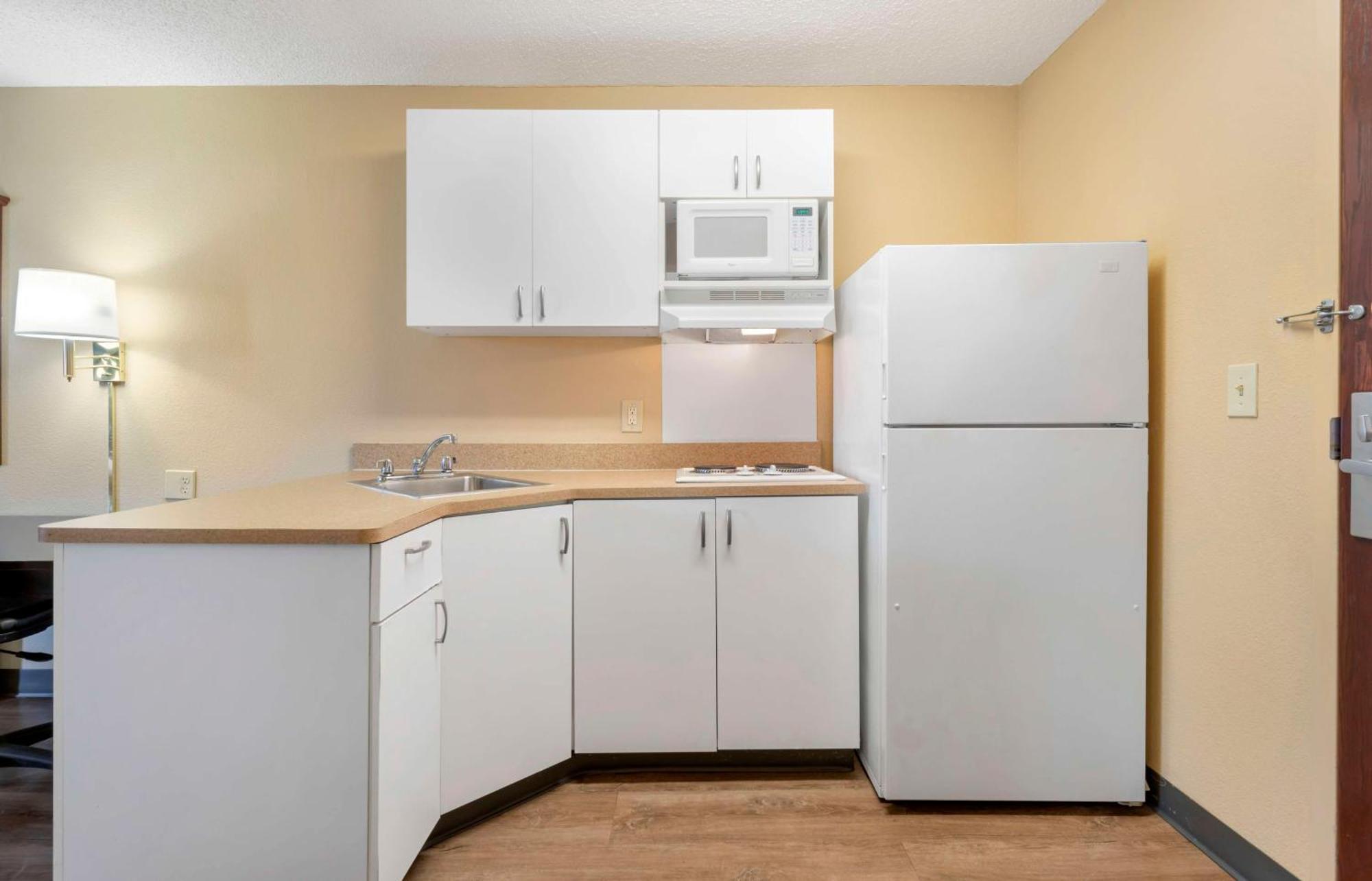 Extended Stay America Suites - Stockton - Трейсі Екстер'єр фото